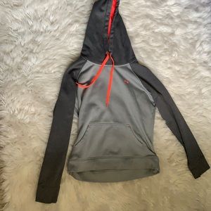 grey and pink under armour sweatshirt